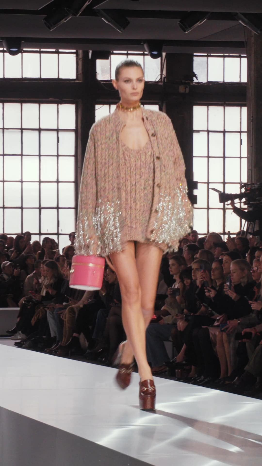 GUCCI Fashion Show Gallery | Women's Fall Winter 2024 | GUCCI®